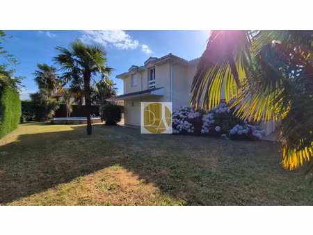 bizanos - villa 5 chambres - 3 sanitaires - garage - terrass