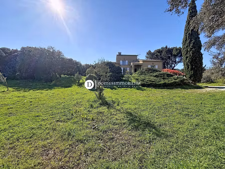 villa en position dominante