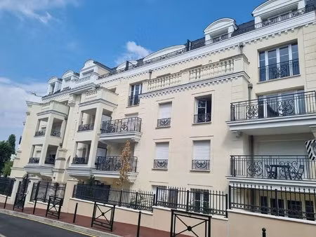grand studio de 34 m² avec parking