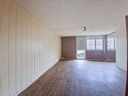 vente appartement 4 pièces à landivisiau (29400) : à vendre 4 pièces / 77m² landivisiau
