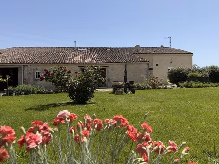maison 7 pièces - 271 m²