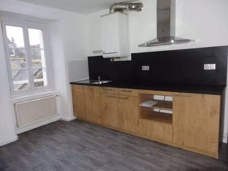 location appartement 2 pièces à dinan (22100) : à louer 2 pièces / 28m² dinan