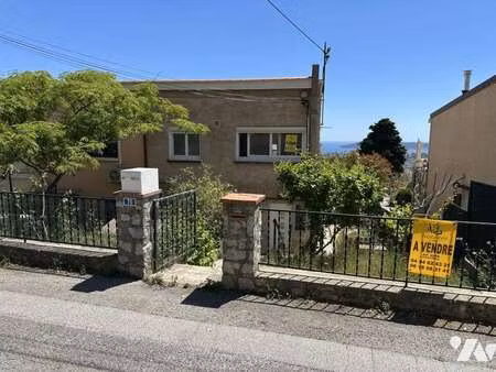 vente maison à toulon (83000) : à vendre / 82m² toulon