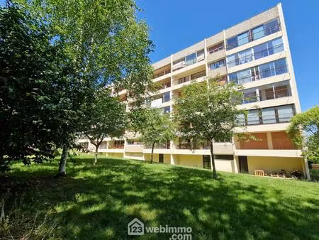 vente appartement 4 pièces 96 m² la roche-sur-yon (85000)