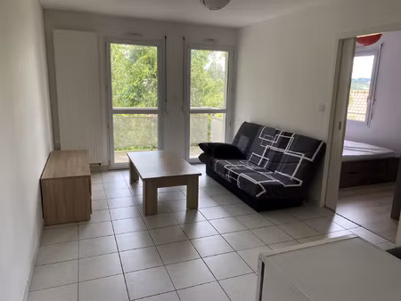 résidence emeraude à pouzauges appartement 35 m2 à louer meu
