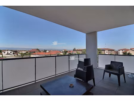 location appartement 2 pièces 56 m² à saint-just-saint-rambert (42170)