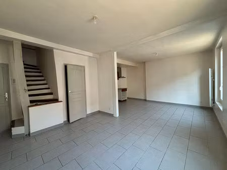 appartement sens 3 pièce(s) 60 m2