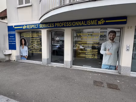 local commercial de 79m2 proche gare