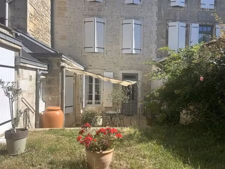 en exclusivité quartier gare de niort  maison bourgeoise 5 chambres  jardin clos