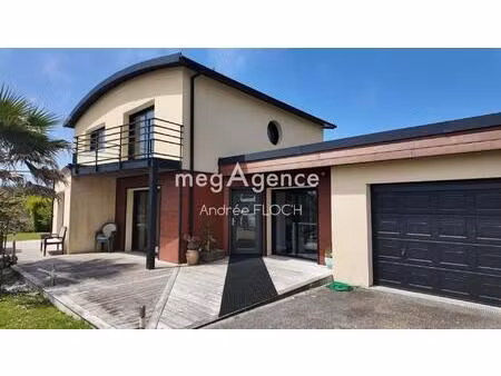 jolie contemporaine au bourg de plougonvelin