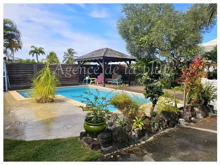 spacieuse villa creole t5 avec piscine superbe vue le diamant