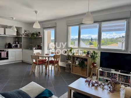 chateauneuf de gadagne appartement récent avec ascenseur