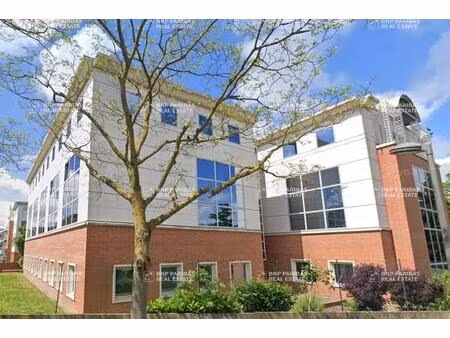 vente bureaux 2 680 m²