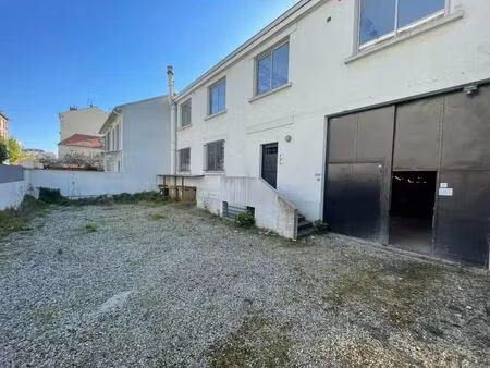 vente local d’activités courbevoie 92400 735m²