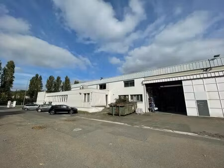 vente local d’activités saint-ouen-l’aumône 95310 1851m²