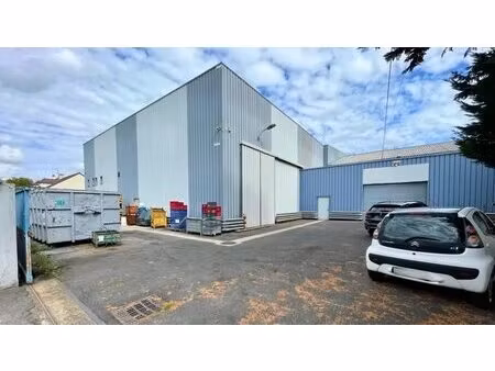 vente local d’activités vaujours 93410 1373m²