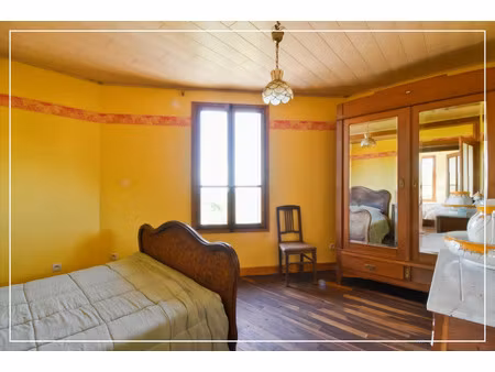 maison à vendre chateaumeillant 7 pièce(s) 158m2 87 000€