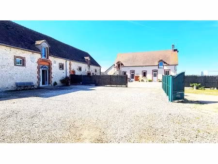 chartres - ensemble immobilier - habitation 175 m² avec grange 200 m² - parcelles 5000 m2
