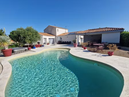 maison à vendre tonnay boutonne 6 pièce(s) 183m2 430 500€