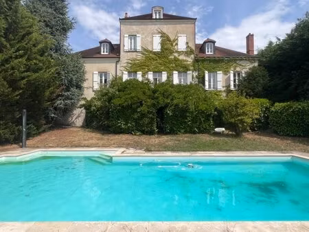 propriete montcenis 302m2