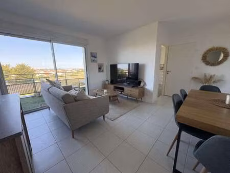 location appartement 2 pièces à saint-gilles-croix-de-vie (85800) : à louer 2 pièces / 45m