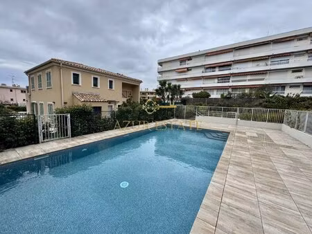 nice ouest/corniche fleurie : 2/3 pieces avec parking et piscine