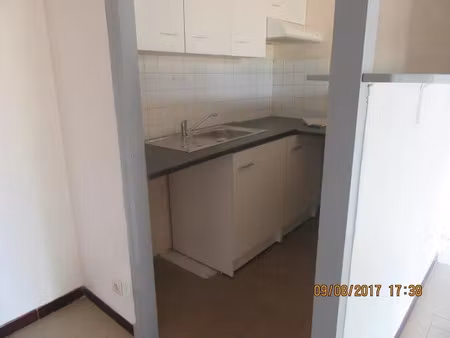 location appartement 2 pièces 32 m² à decize (58300)  315 €