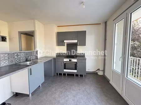 location appartement 2 pièces 42.37 m² à riorges (42153)  415 €