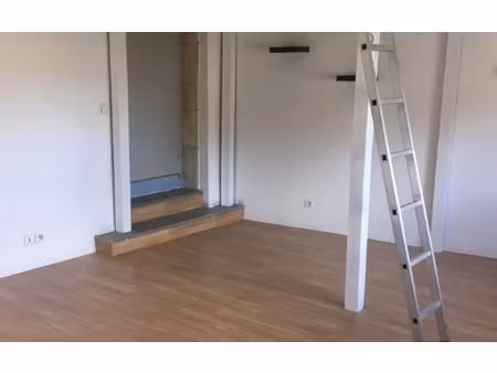 location appartement  m² t-1 à marguerittes  400 €