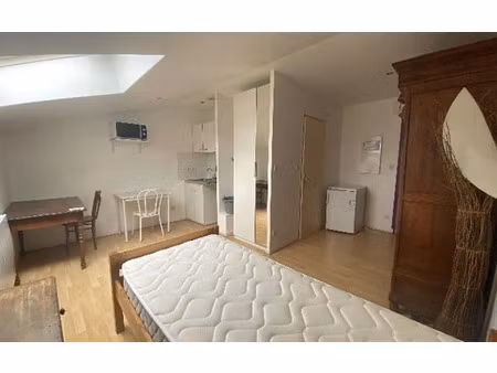 location appartement  m² t-1 à silly-sur-nied  350 €