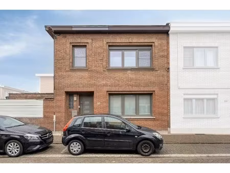 instapklaar huis met 3 slaapkamers te koop in merksem