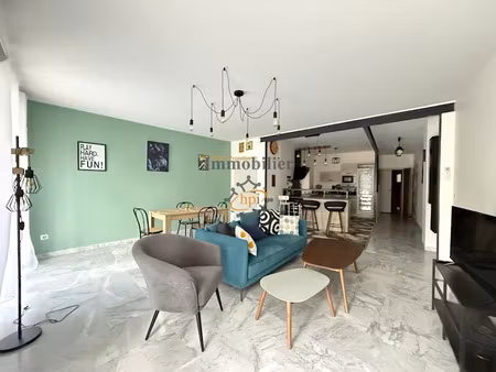 location appartement 4 pièces 92 m² à saint-affrique (12400)  740 €