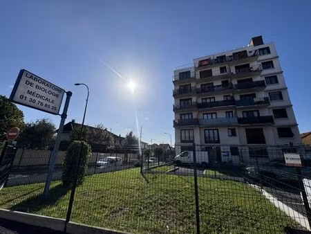 prestigieux bureau de 150 m2 en location - bezons  île-de-france
