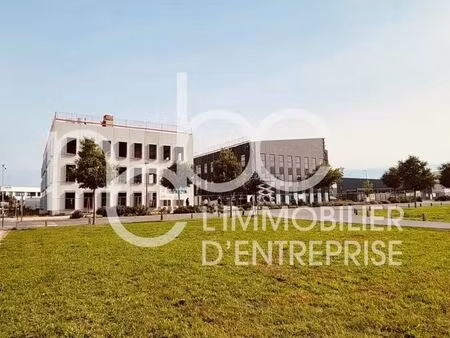 vente bureaux 155 m² à 737 m²