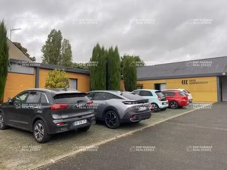 vente bureaux 827 m²