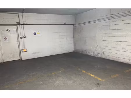 stationnement paris 9 m² t- à vendre  21 000 €