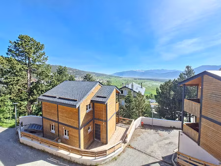 chalet avec jardin  2 balcons  grande terrasse et parking