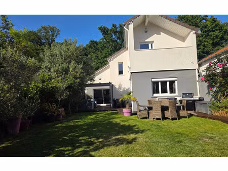 maison le plessis-trévise 136 m² t-5 à vendre  469 000 €