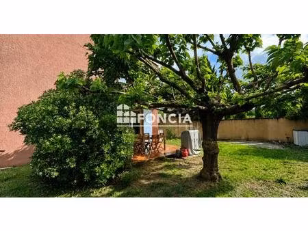exclusivité – maison familiale avec jardin dans un environnement privilégié