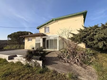 maison de campagne de 7 pièces et hangar