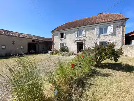 belle propriété de caractère au coeur de la campagne