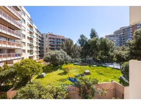 t4 avec terrasse et place de parking