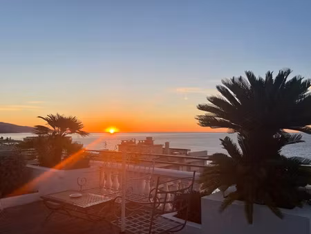 location meublée appartement 4 pièces 135 m² à menton (06500)  5 800 €