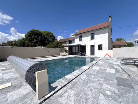 maison 4 pièces 120 m2 - terrain 365m2 - piscine