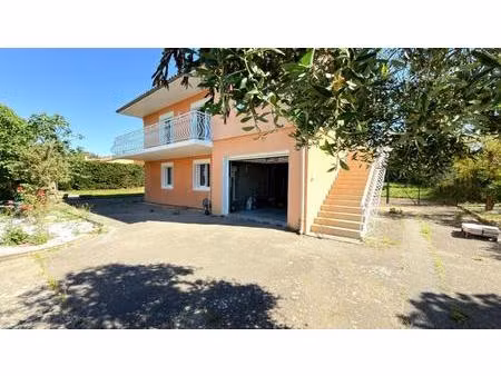 belle villa indépendante 4chambres et garage proche carcassonne sur terrain de 800m²