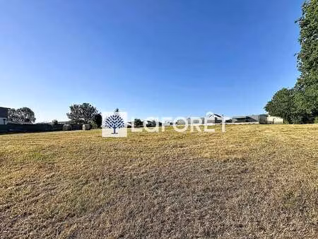 vente terrain à bressuire (79300) : à vendre / 8896m² bressuire