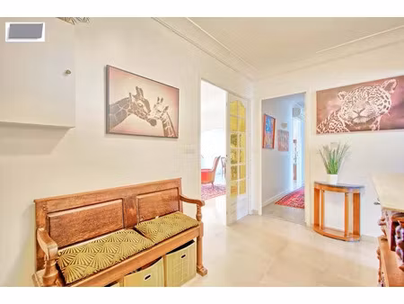 location appartement 4 pièces 87 m² à toulon (83000)  1 100 €