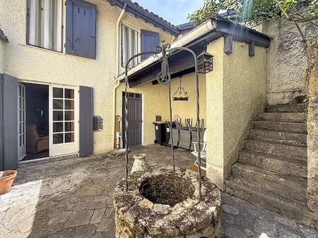 maison meximieux 4 pièce(s) 113 m2 plein centre ville  terrasse et terrain 