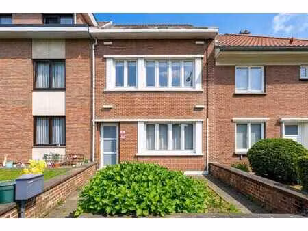 stockel - maison 3ch. avec garage et esp extérieur