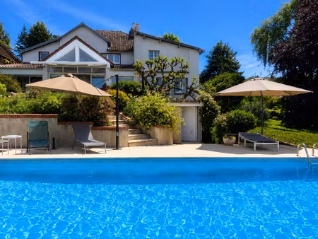 maison 9 pièces avec piscine